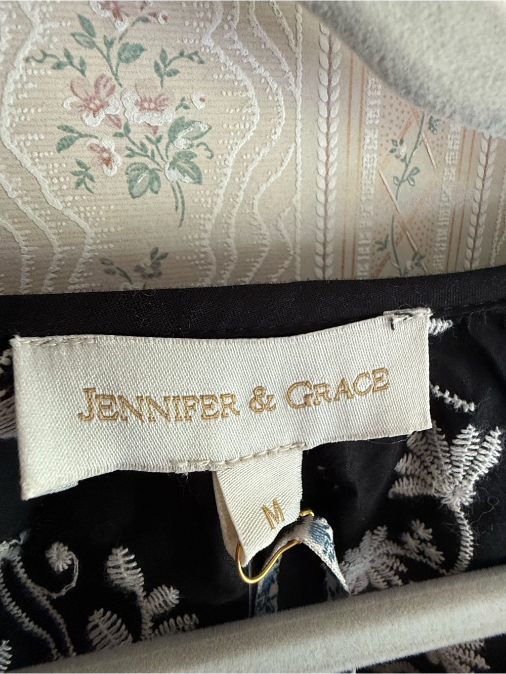 Jennifer & Grace Embroidered Boho Blouse | Black/Ivory | Size M | NWT - Picture 5 of 7